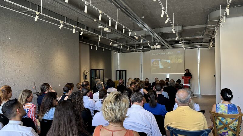 Dosya:Geçmişten Geleceğe Dönüşüm Sanatla, Tarihle, Bilinçle 3 (2).jpg